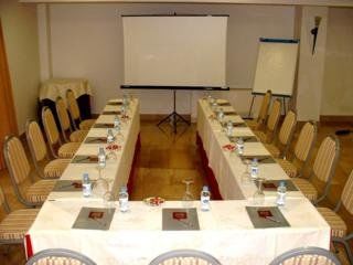 Husa Centric Hotel 4*
