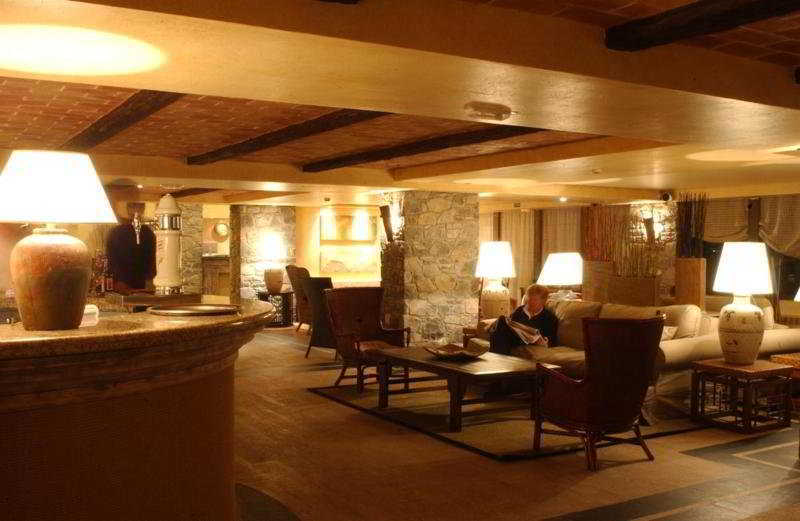 Yomo Patagonia Hotel 4*