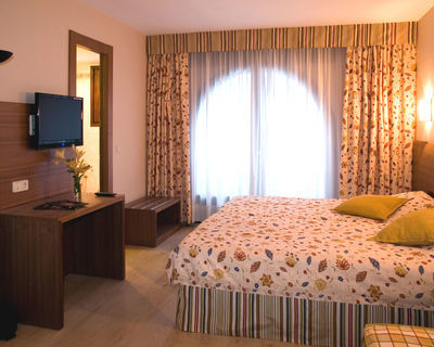 Guillem & Hotel Encamp