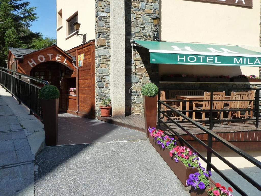 Hotel Mila Encamp