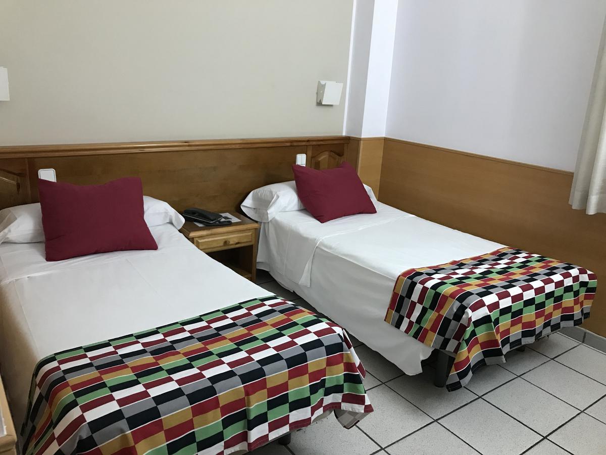 Hotel Pitiusa 3*