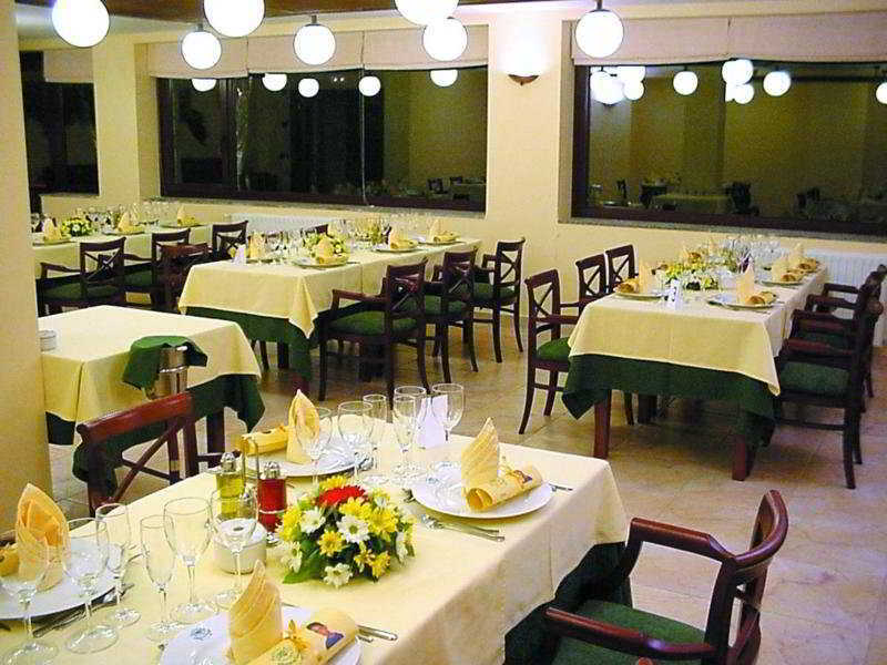 Hotel & Niunit 4*