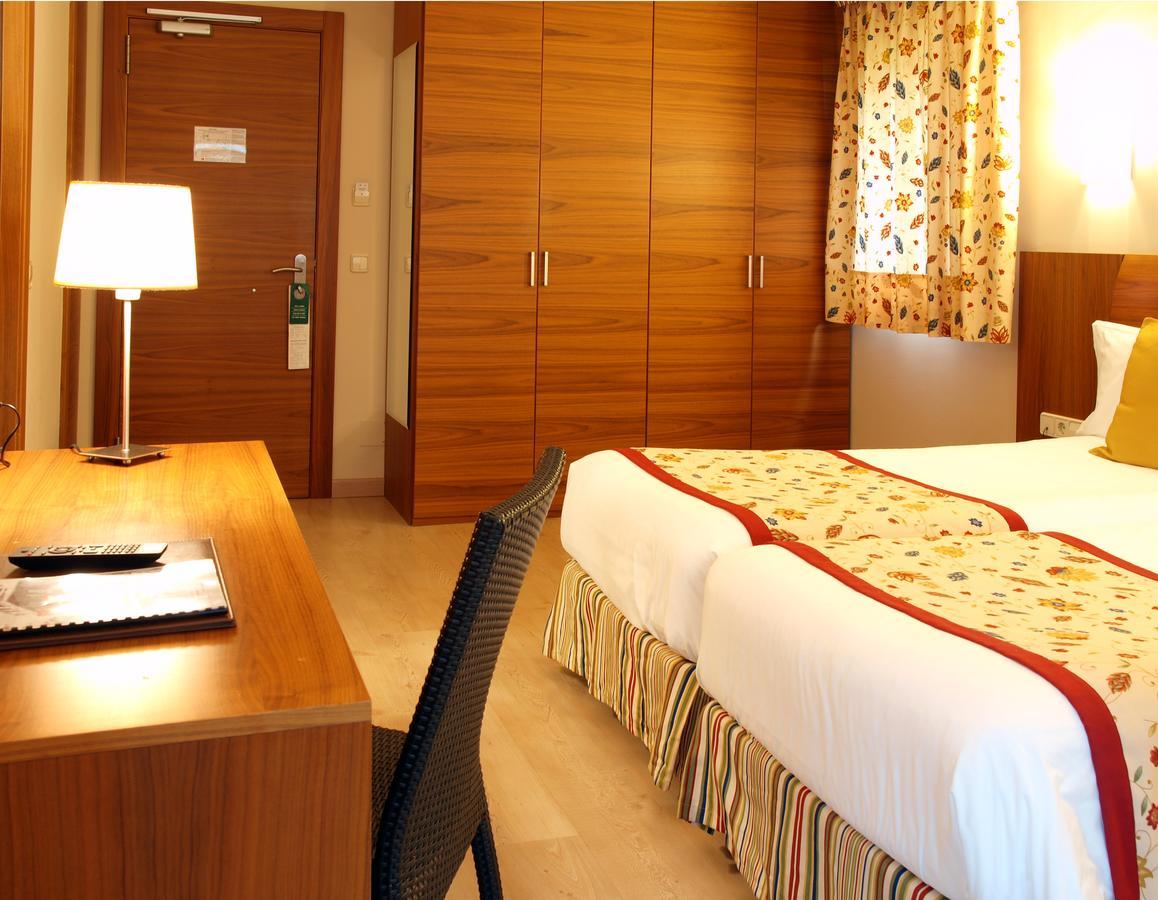Guillem & Hotel 4*