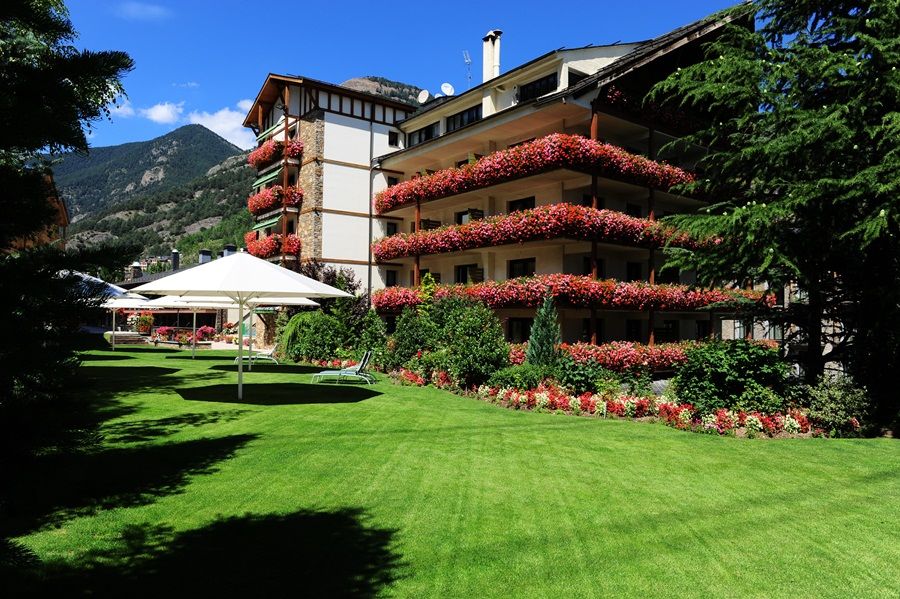 Rutllan & Hotel