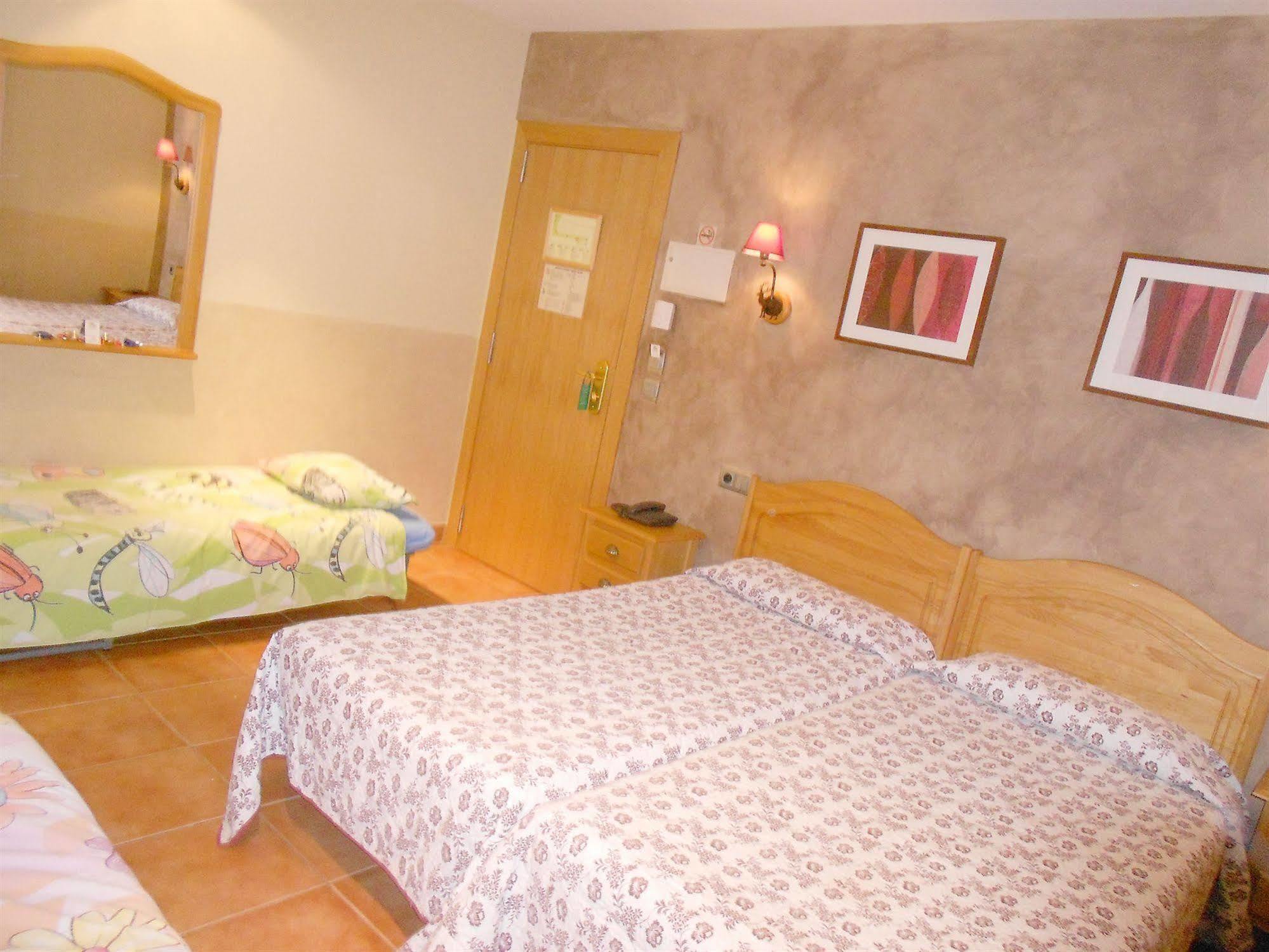 Camp Del Serrat Hotel 3*