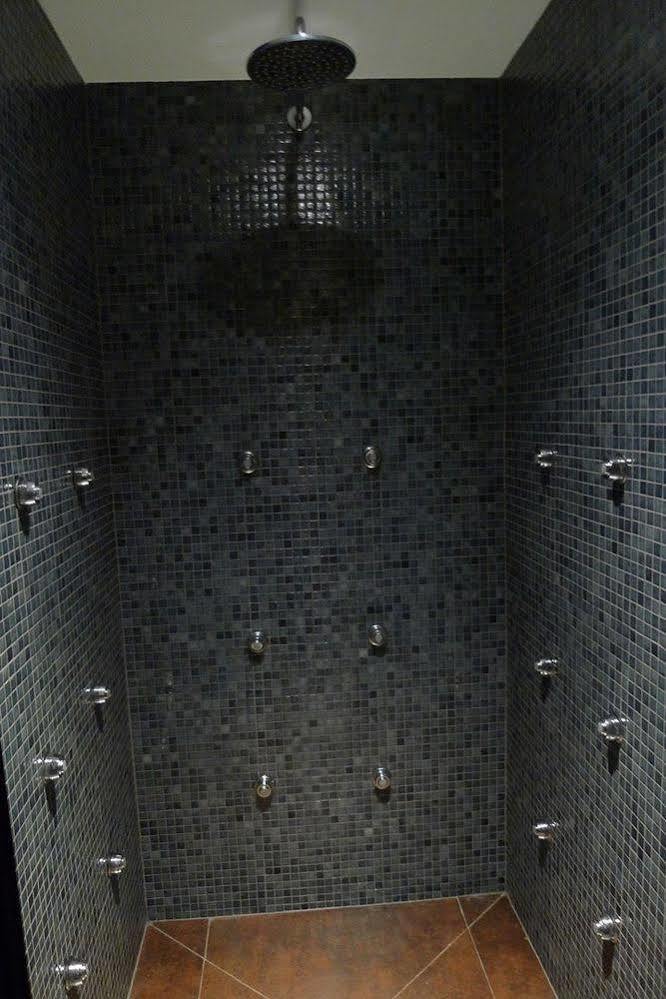 & Niunit Hotel El Serrat
