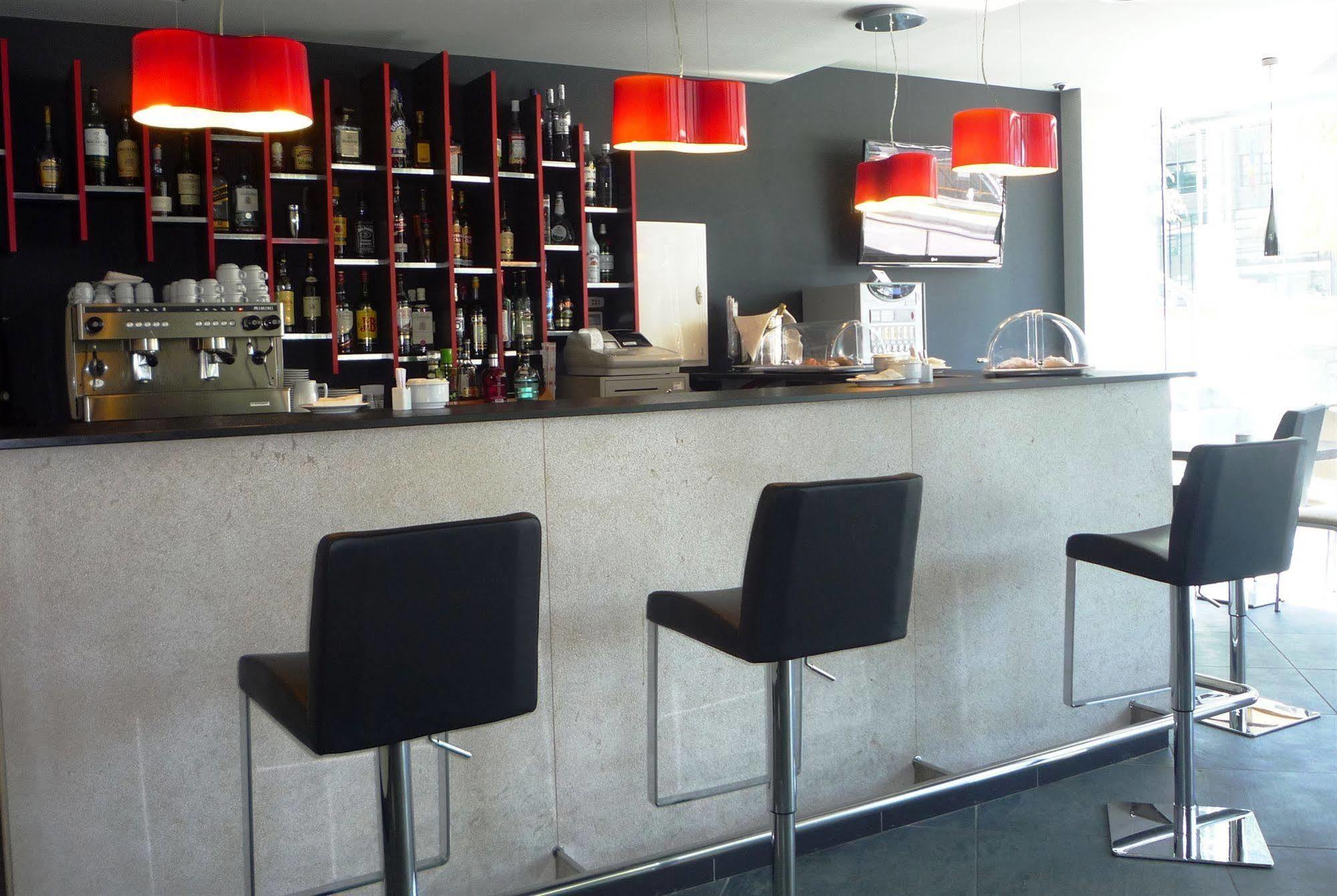 Yomo Mola Park Hotel 4*