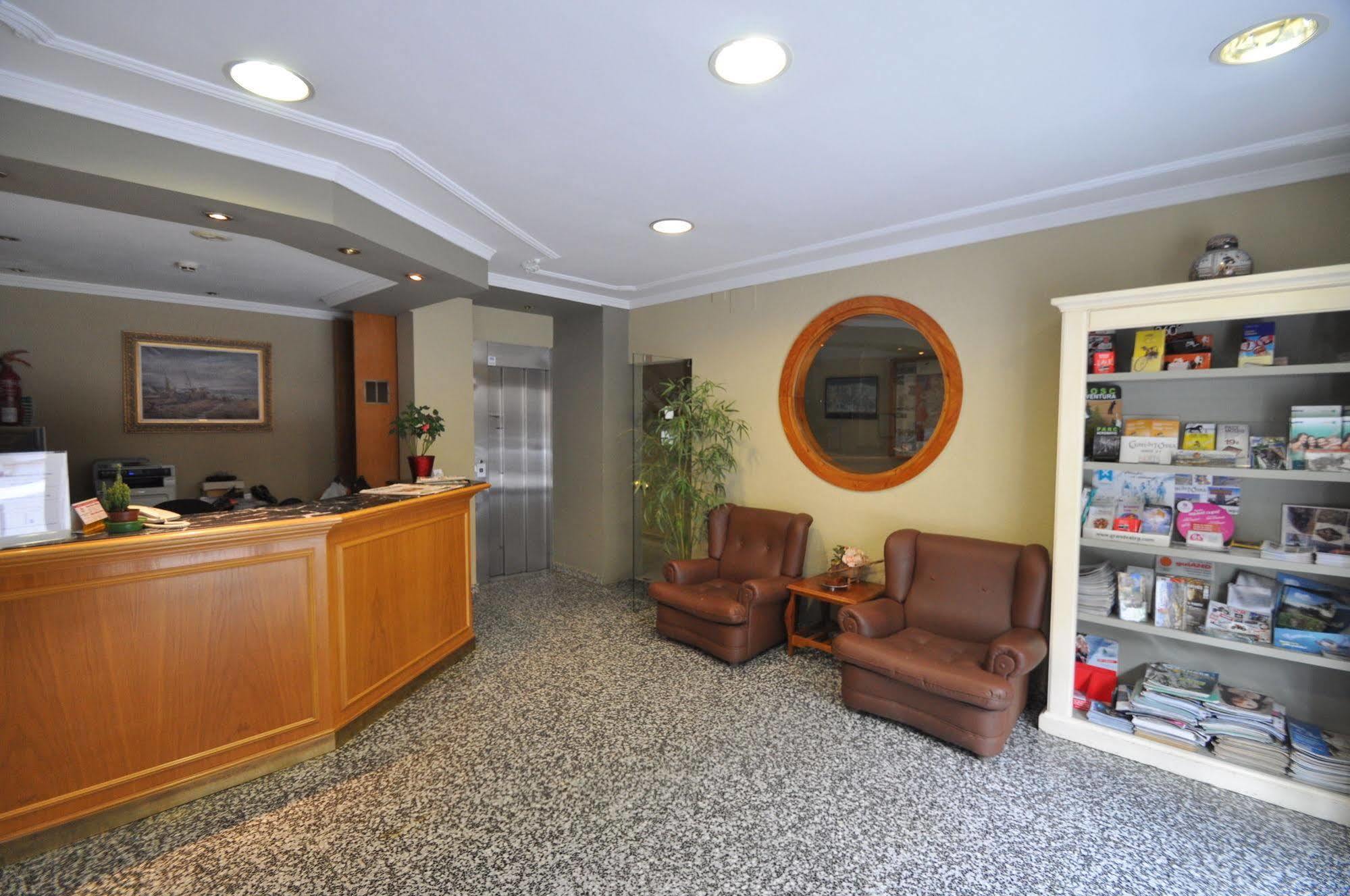 Hotel Yomo Petit Paris Encamp