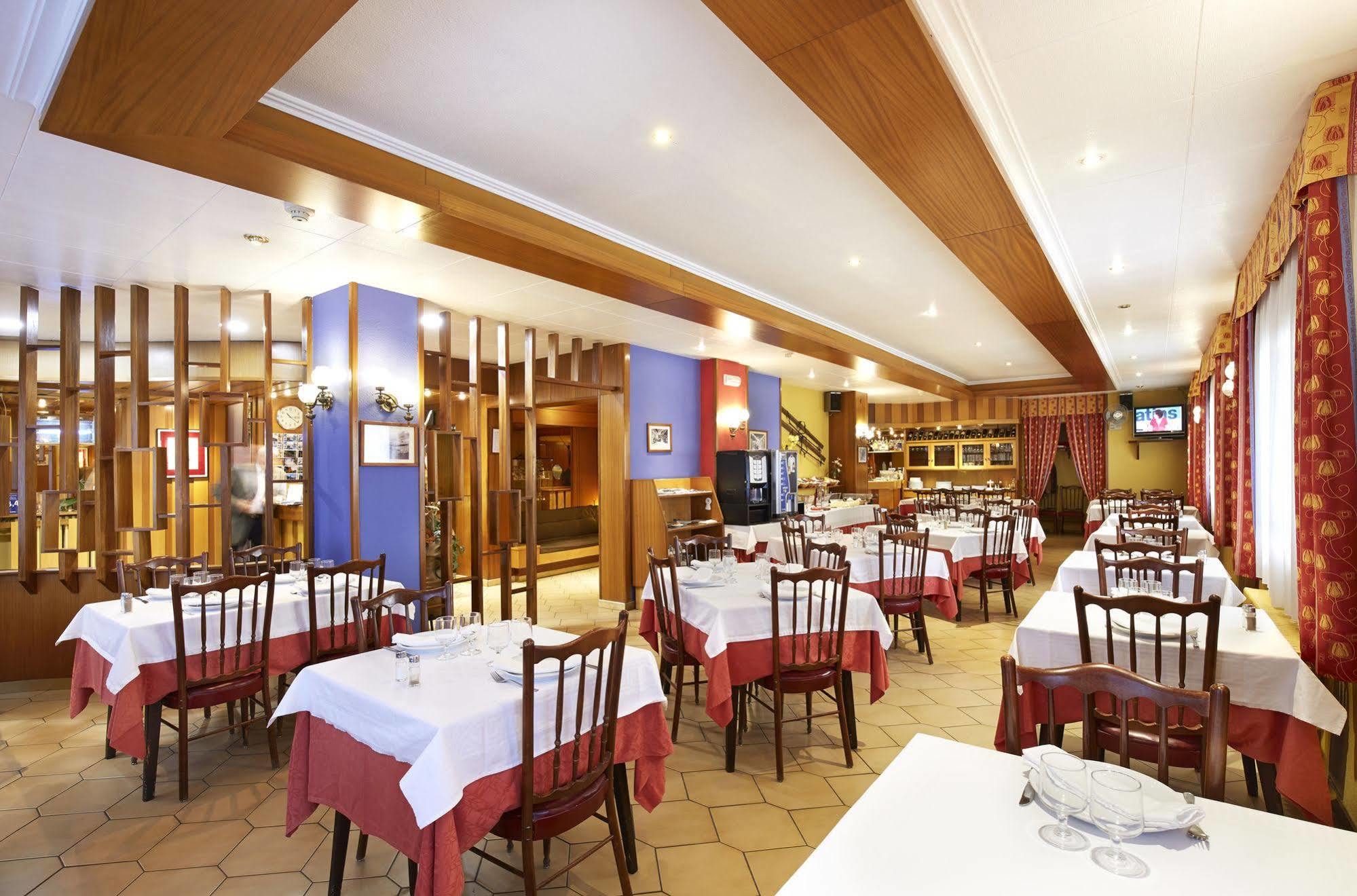Univers Hotel