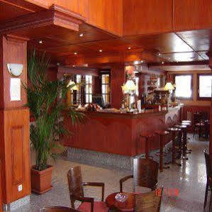 Hotel Subira 3*