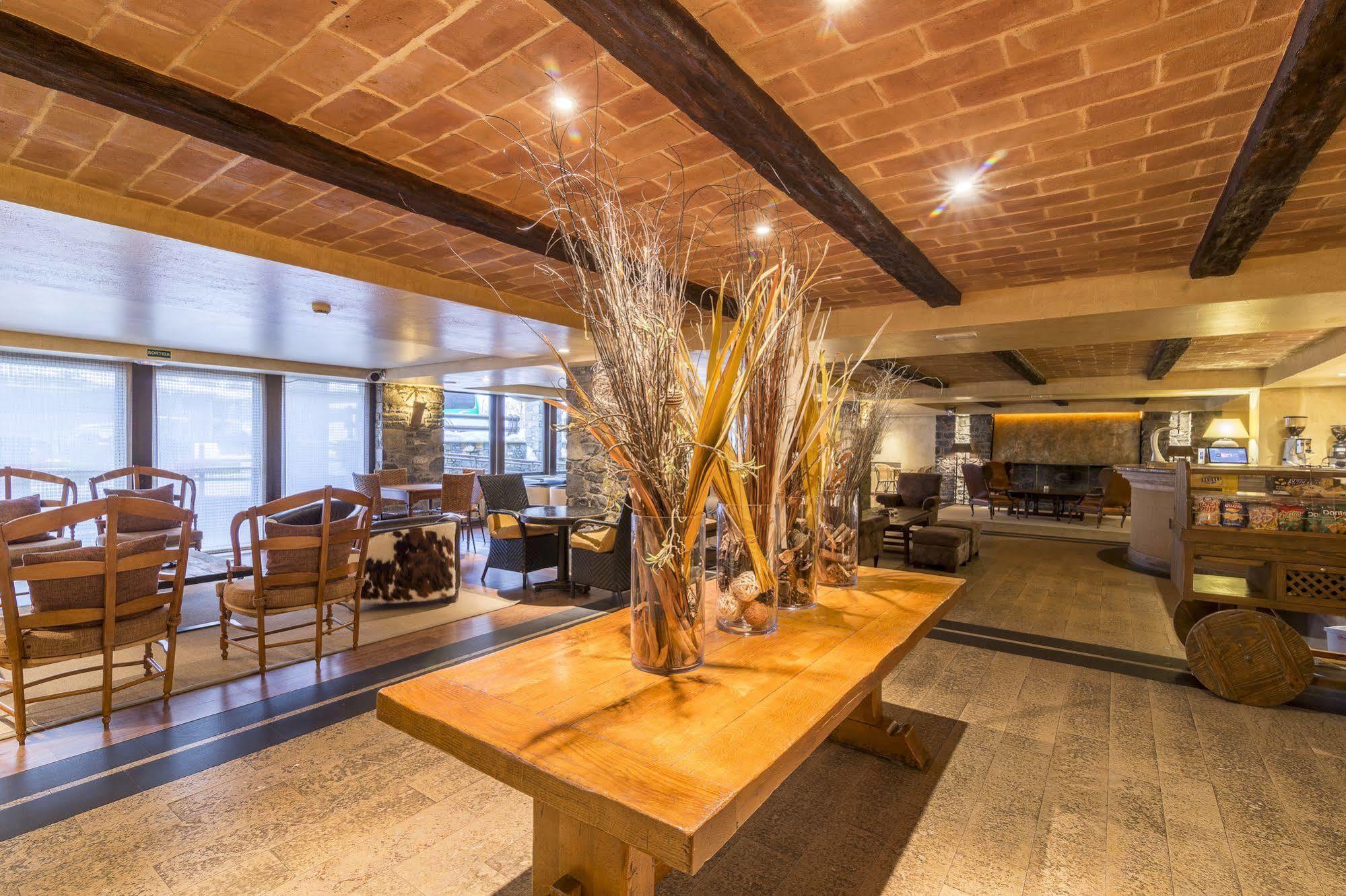 Hotel Yomo Patagonia 4*