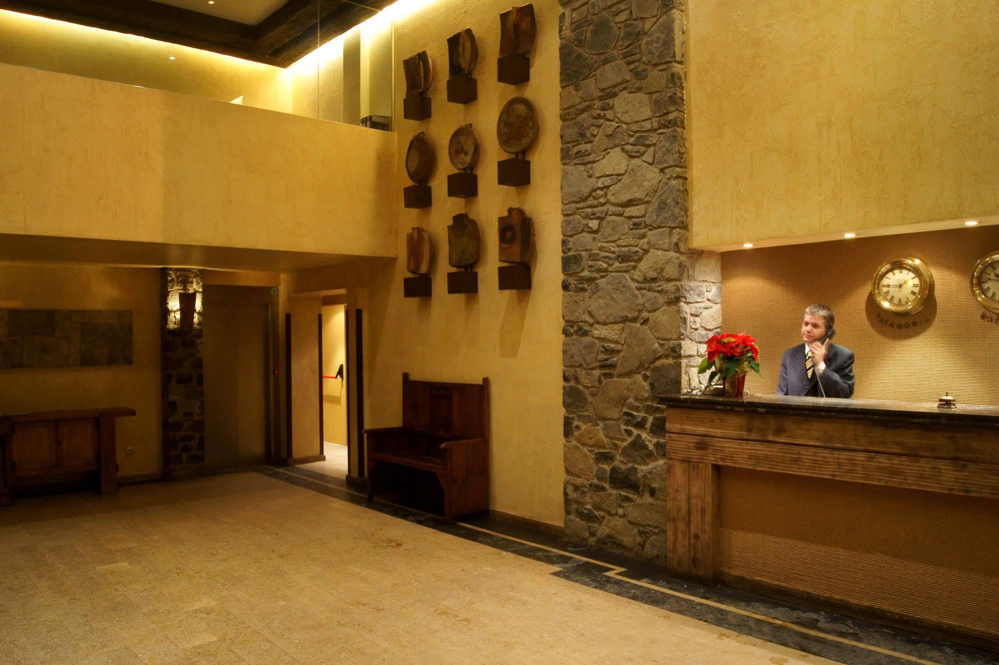 Yomo Patagonia Hotel Arinsal