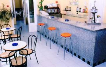 Hermus Centre Vila Hotel