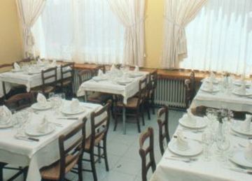 Hermus Centre Vila Hotel