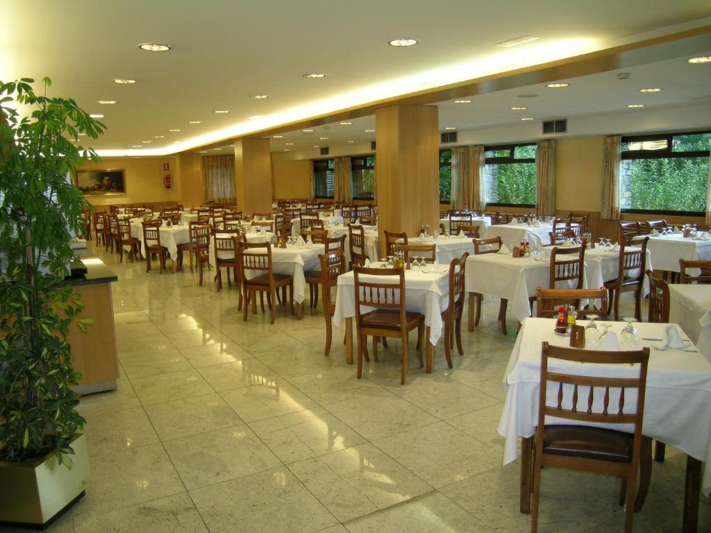 Coray By Pierre & 3*