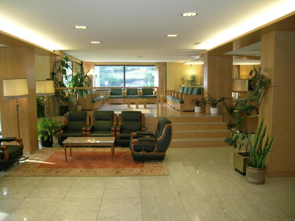 Coray By Pierre & Encamp