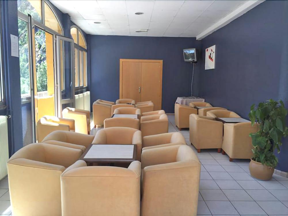 Les Terres Hotel 3*