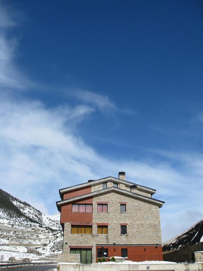 Obaga Blanca & 4*