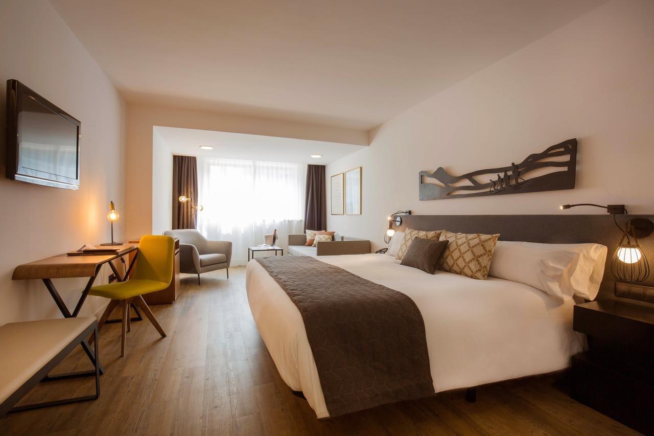 Yomo Centric Hotel 4*