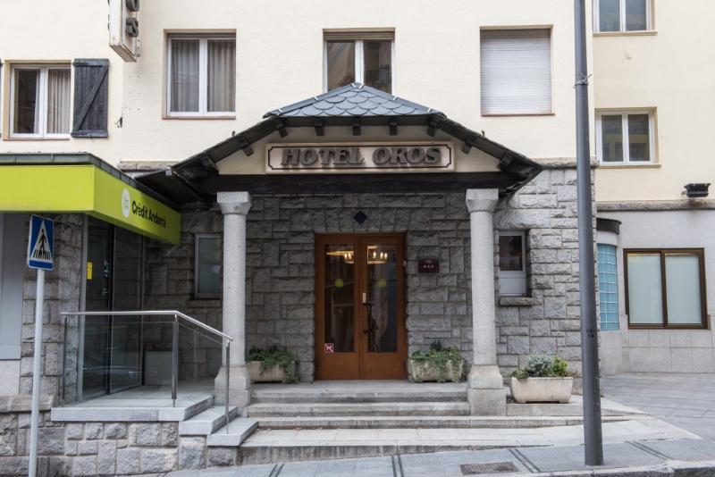 Evenia Oros Hotel 3*