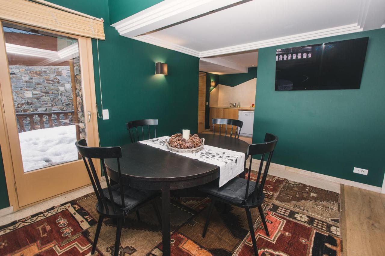 Unique Chalet Right On The Slopes With View And Pk Xalet *