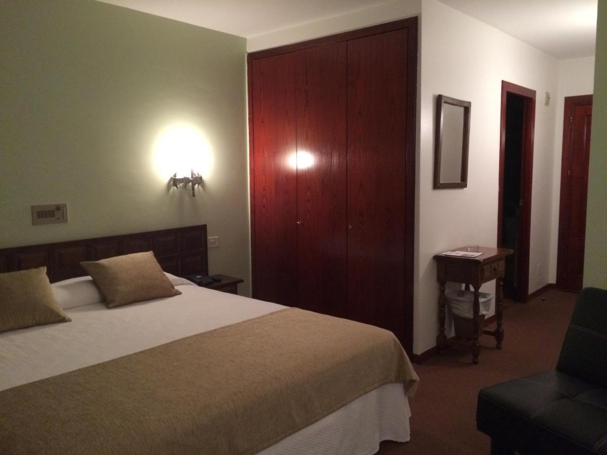 Hotel Folch 3*
